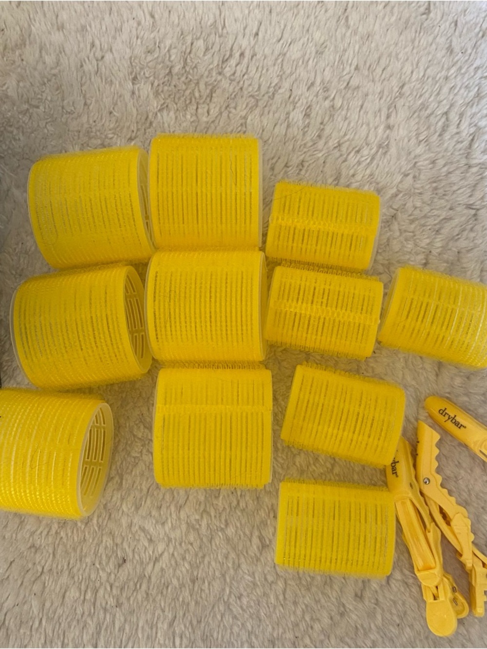 Drybar Self Grip Rollers and Hair Clips Set - Pack of Mixed Sizes